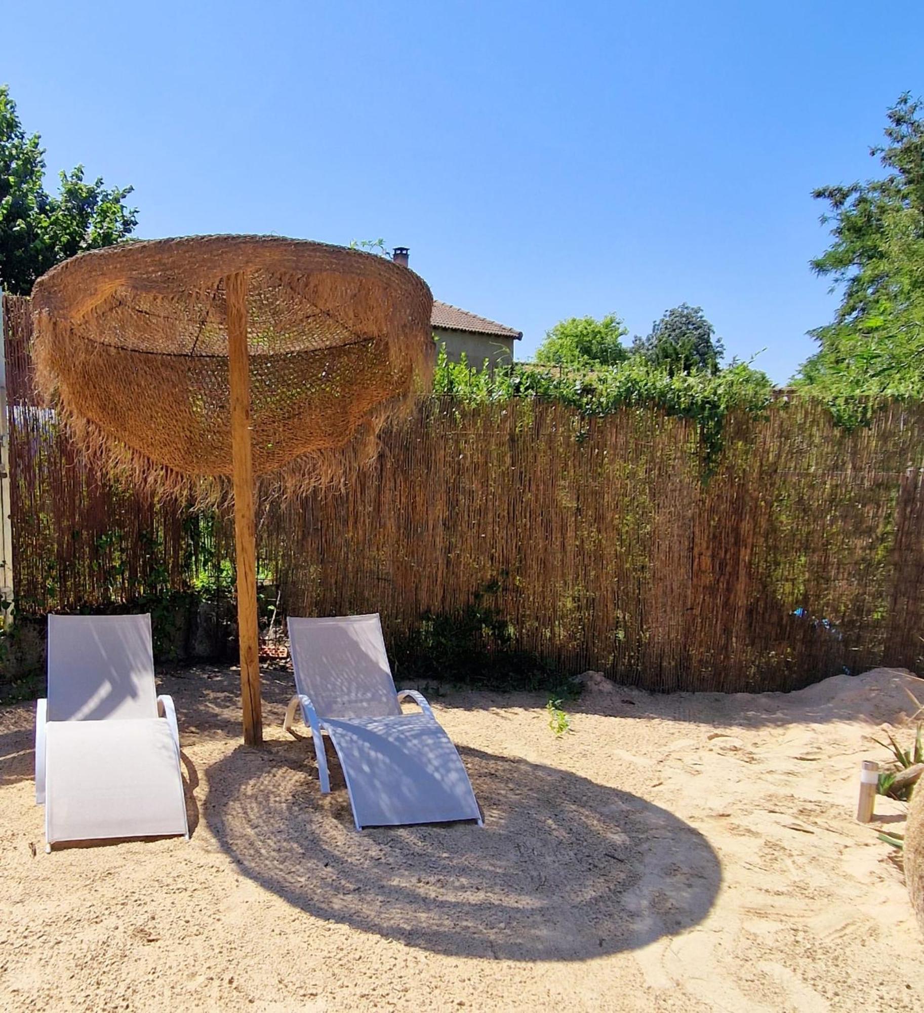 Complejo Oasis Beach Sobre El Rio Huerta  Exterior photo